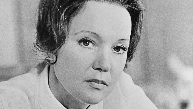 кадр из фильма Старые стены