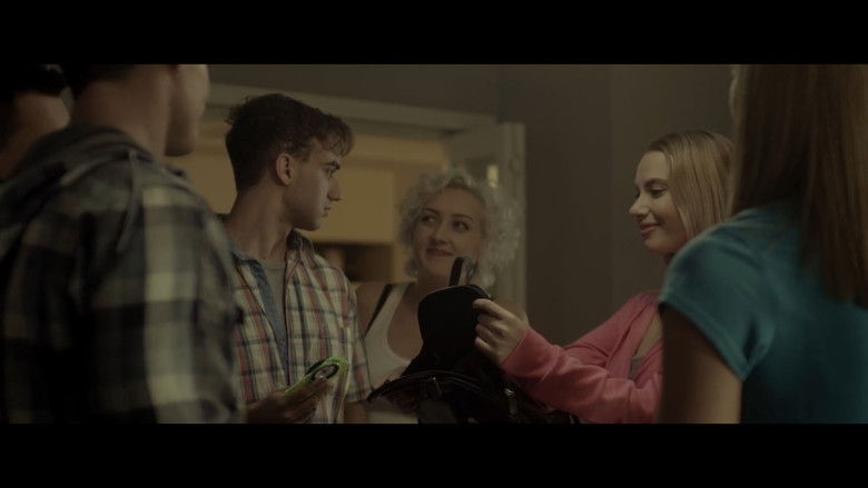 кадр из фильма Затаившийся в лесу