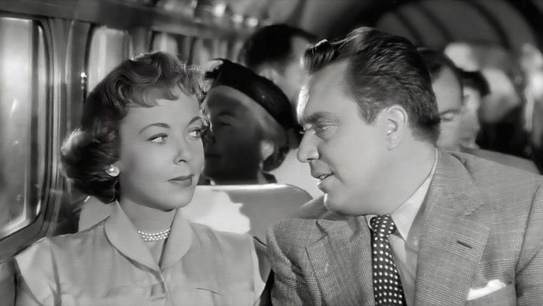 кадр из фильма The Bigamist