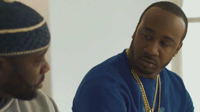 кадр из фильма На распутье