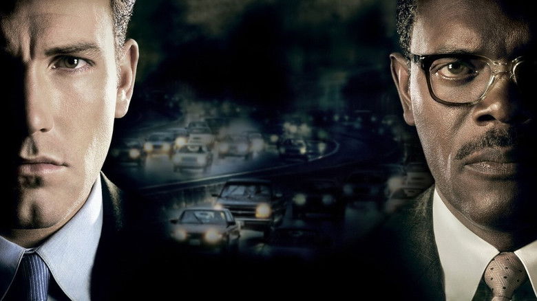 кадр из фильма В чужом ряду