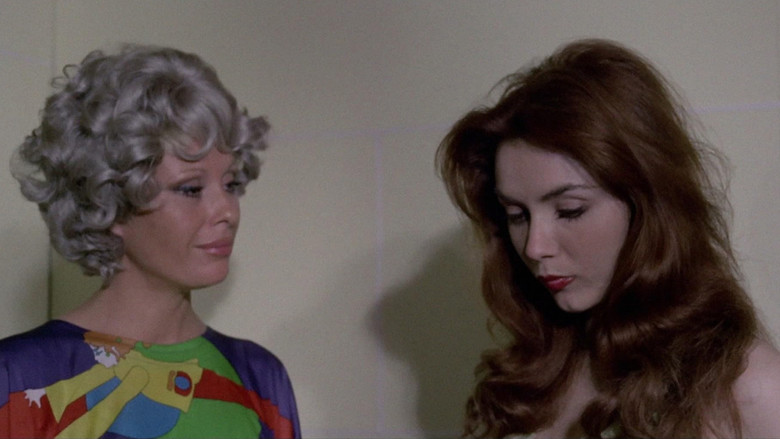 кадр из фильма La maison des filles perdues