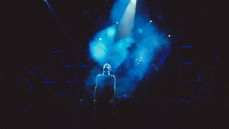 кадр из фильма George Michael: The Faith Tour