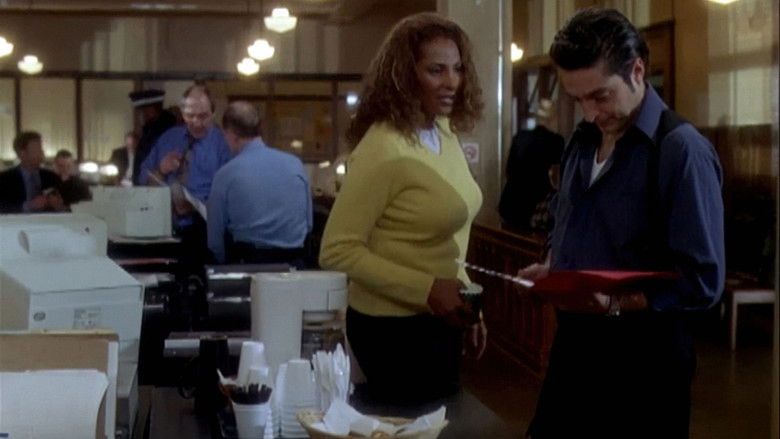 кадр из фильма Бешеная