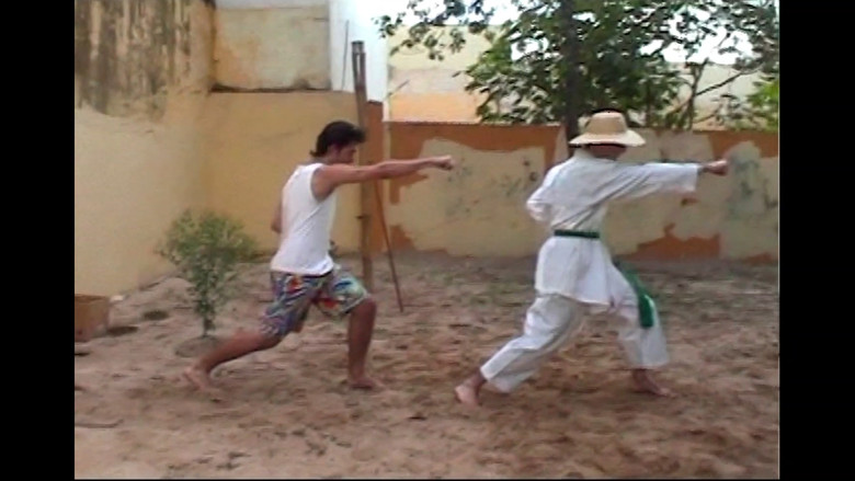 кадр из фильма A Vingança do Ninja