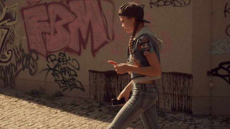 кадр из фильма CaRabA