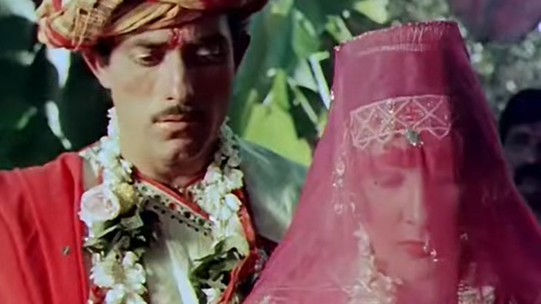 кадр из фильма Мать Индия