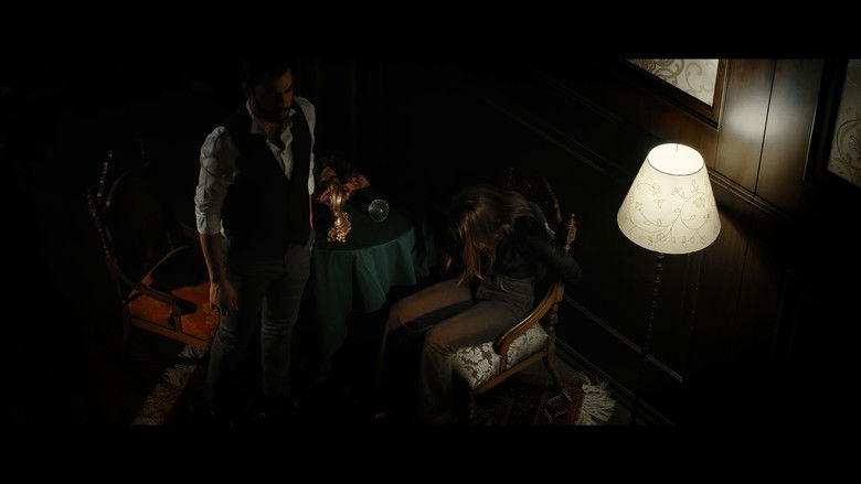 кадр из фильма Uroborus