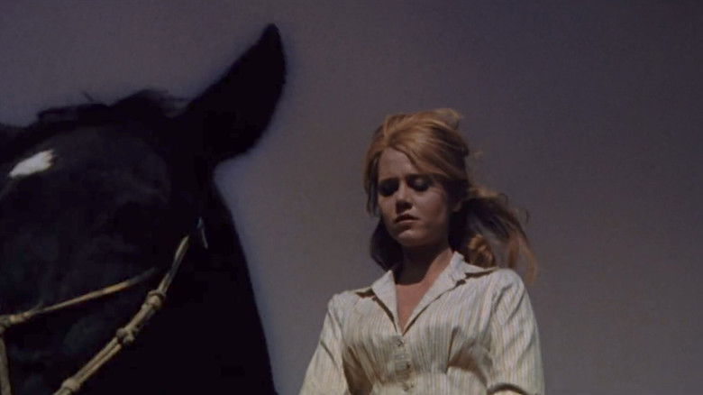 кадр из фильма Кошка Балу