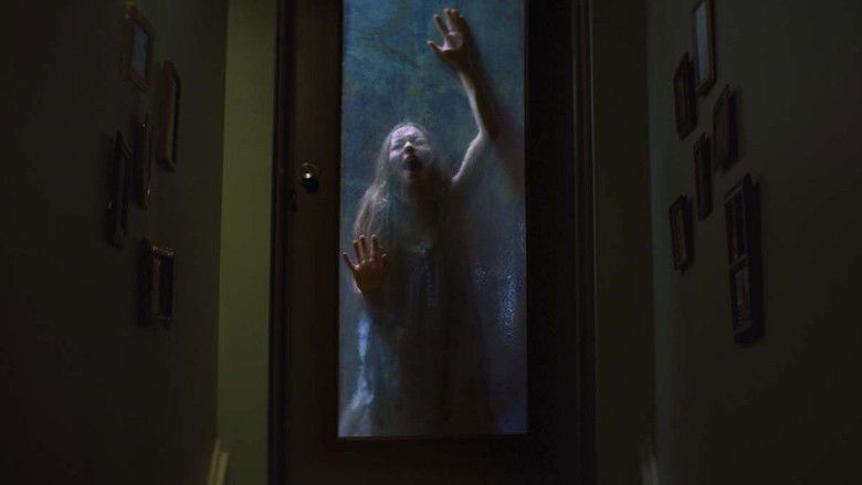 кадр из фильма Страна призраков