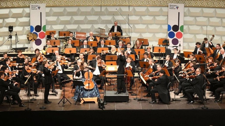 кадр из фильма Renaud Capuçon und Julia Hagen spielen Brahms Rheingau Musik Festival 2025