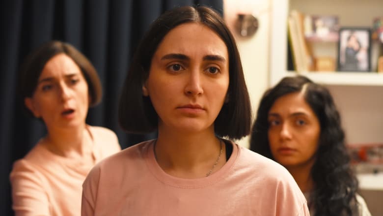 кадр из фильма Семя священного инжира