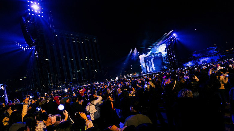 кадр из фильма BTS 컴백 라이브: ARIRANG