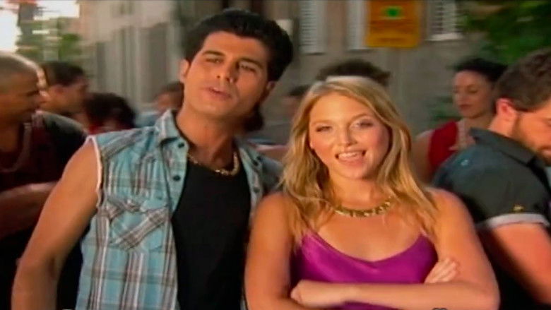 кадр из фильма היא לא תדע