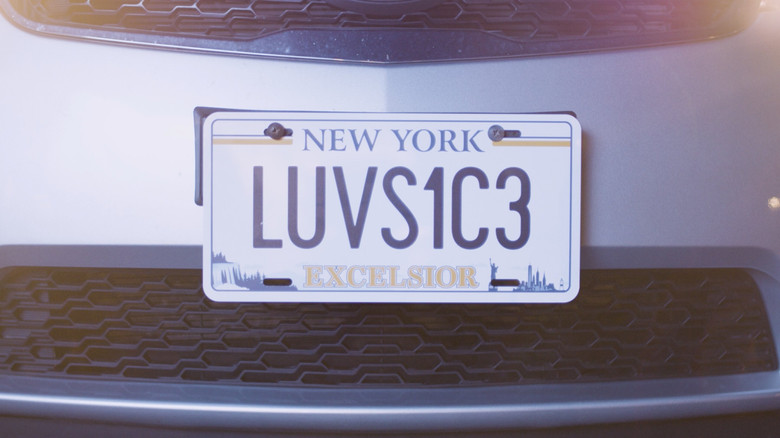 кадр из фильма Dr. Valentine and the Creation of Strangers