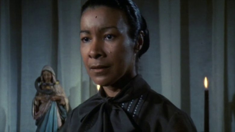 кадр из фильма The House on Skull Mountain