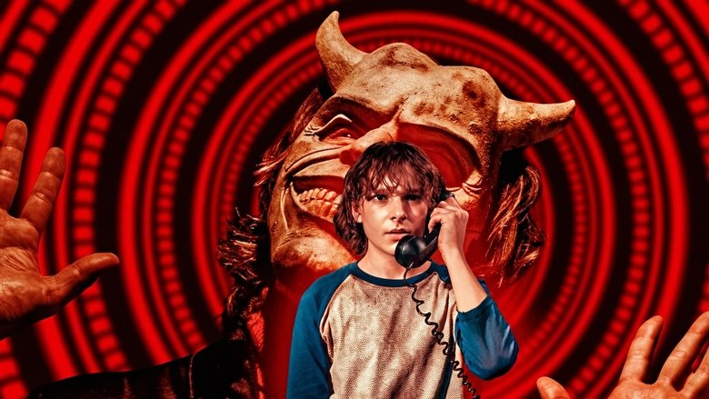 кадр из фильма Чёрный телефон