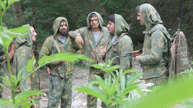 кадр из фильма Xüsusi təyinatlı İbad 2