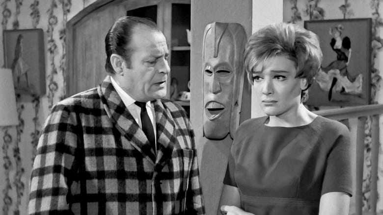 кадр из фильма Ο Στρίγγλος Που Έγινε Αρνάκι