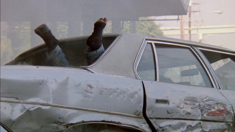 кадр из фильма Короткое время