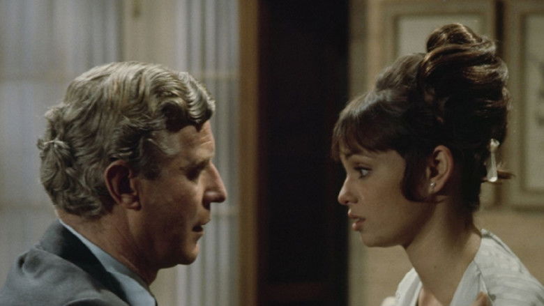 кадр из фильма Gidget Grows Up