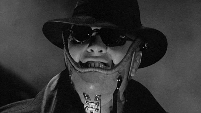 кадр из фильма Mad Love