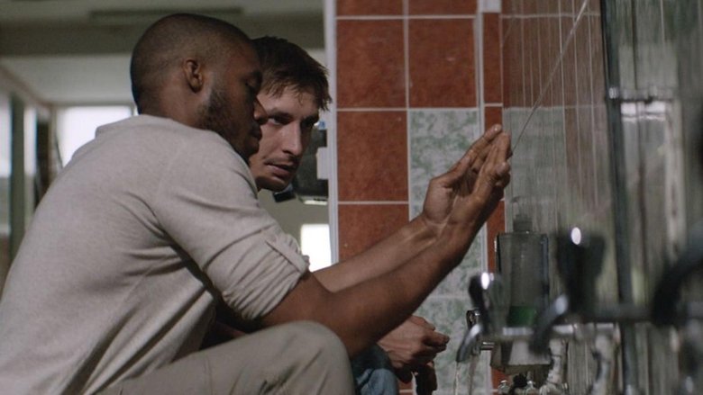 кадр из фильма Snow in Paradise