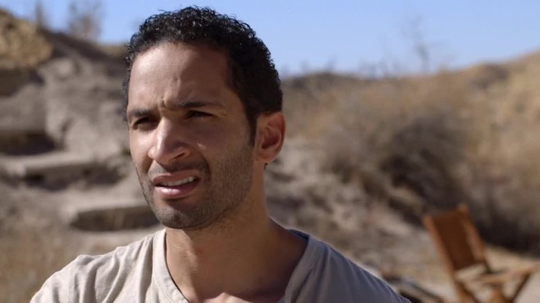 кадр из фильма Под чужим именем