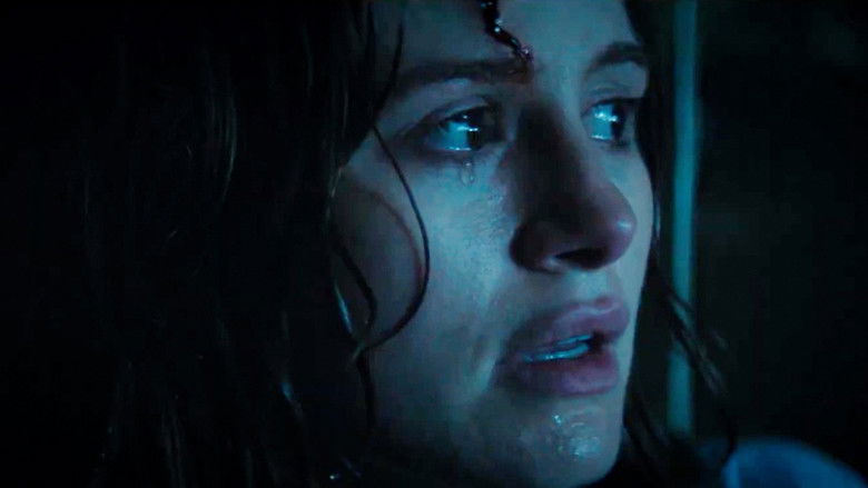 кадр из фильма Незнакомцы. Глава 2