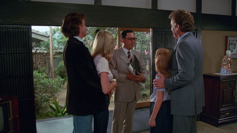 кадр из фильма The House Where Evil Dwells