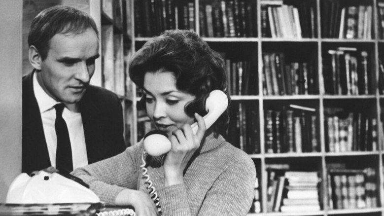 кадр из фильма Любить человека