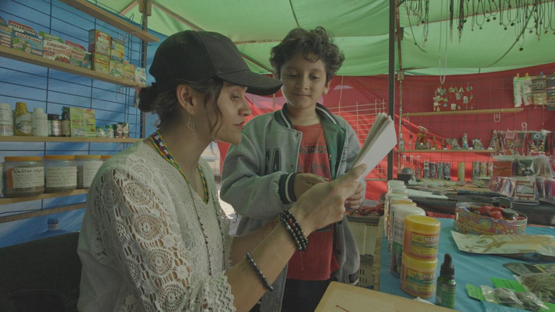 кадр из фильма Un Nudo Entre Lazos