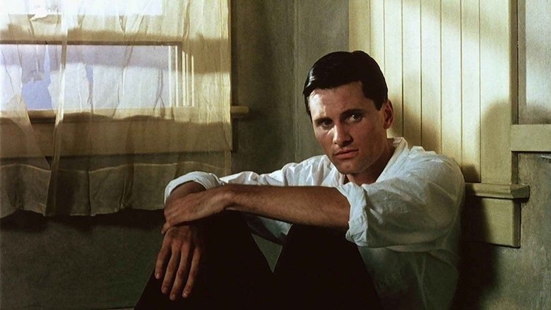 кадр из фильма Зеркальная кожа