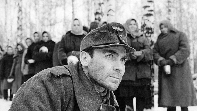 кадр из фильма Проверка на дорогах