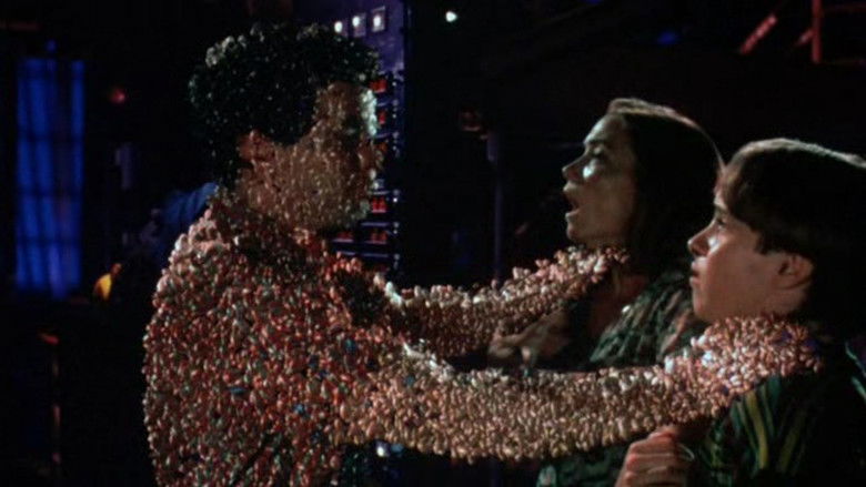 кадр из фильма Призрак в машине