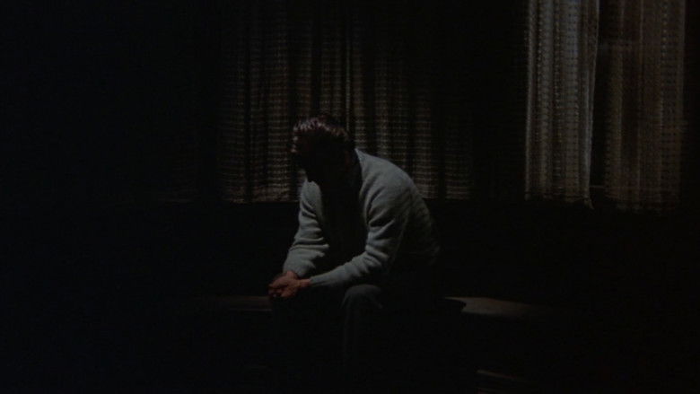 кадр из фильма Сделка