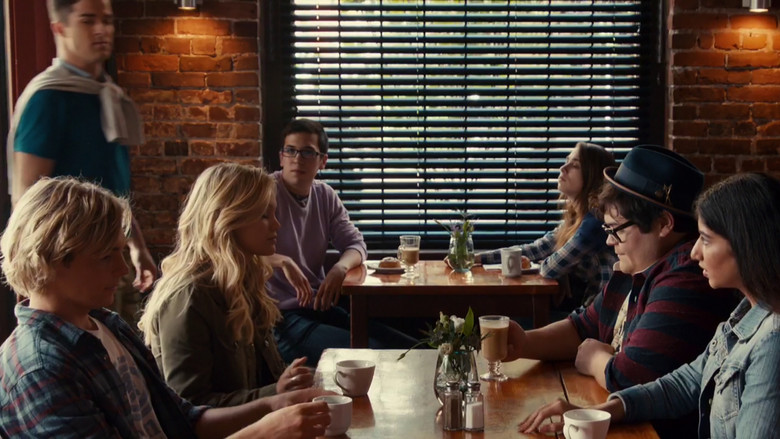 кадр из фильма Статус: Обновлен