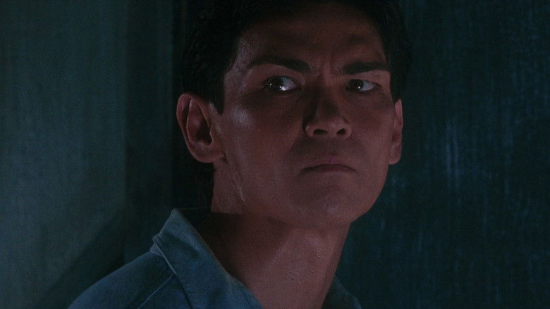 кадр из фильма Киборг–охотник