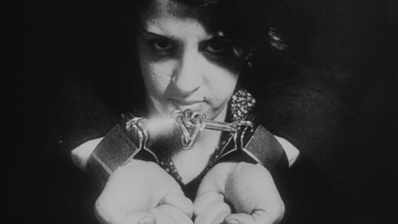 кадр из фильма Limite