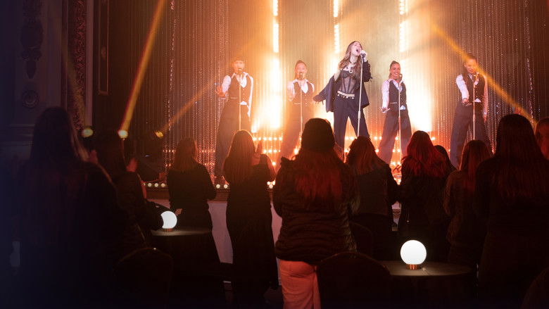 кадр из фильма Solo amor y mil canciones