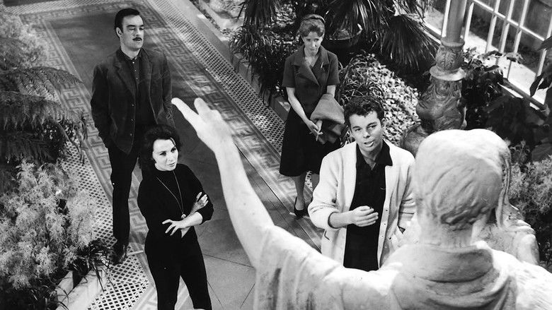 кадр из фильма Логово Дьявола