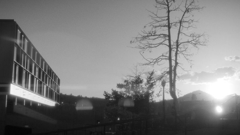 кадр из фильма E is for Expiation