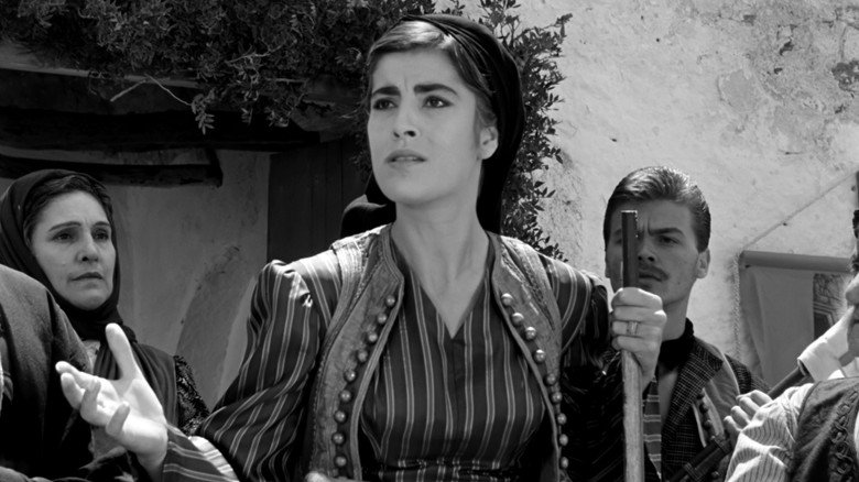 кадр из фильма Μπουμπουλίνα