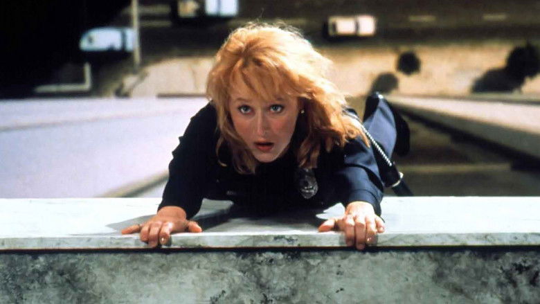 кадр из фильма Открытки с края бездны