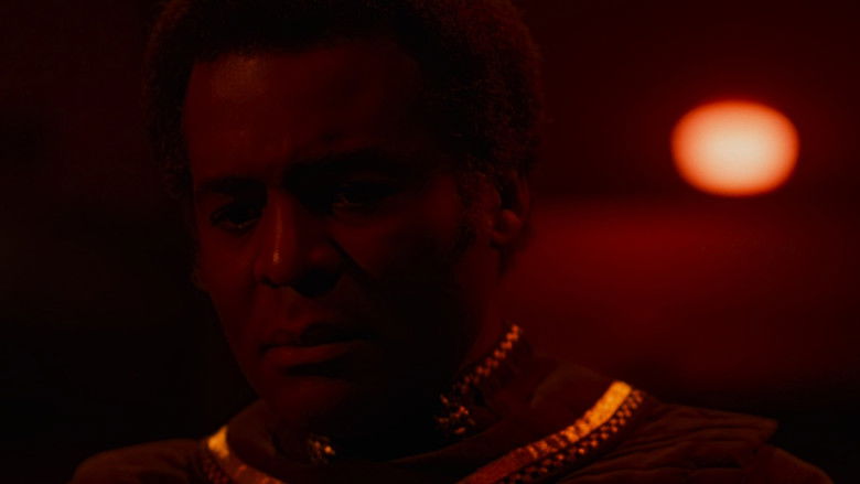 кадр из фильма Звездный крейсер Галактика