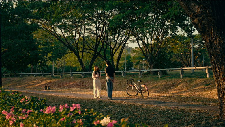 кадр из фильма ชมรมล้วงความ (รัก) ลับ