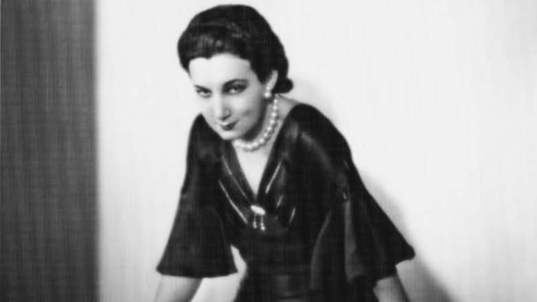 кадр из фильма A Modern Hero