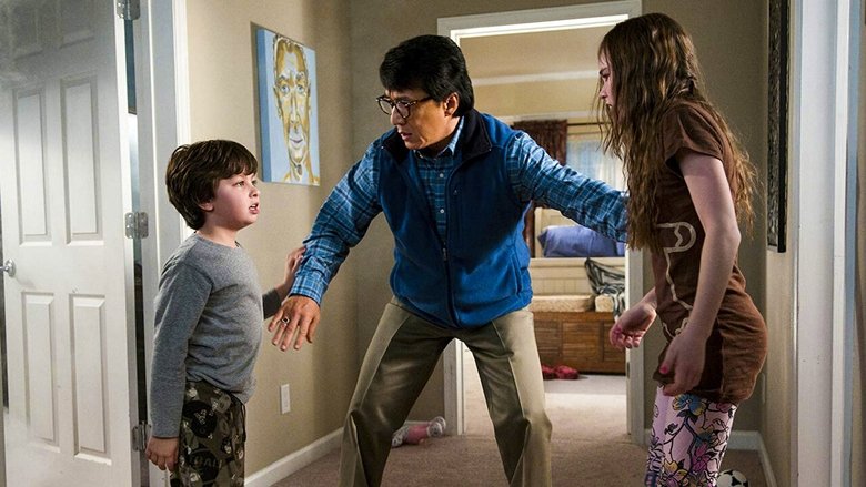 кадр из фильма Шпион по соседству