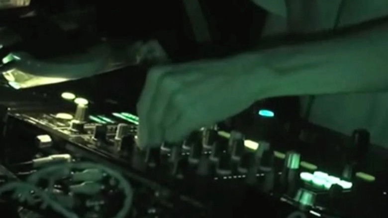 кадр из фильма Cool Strangers in the Night