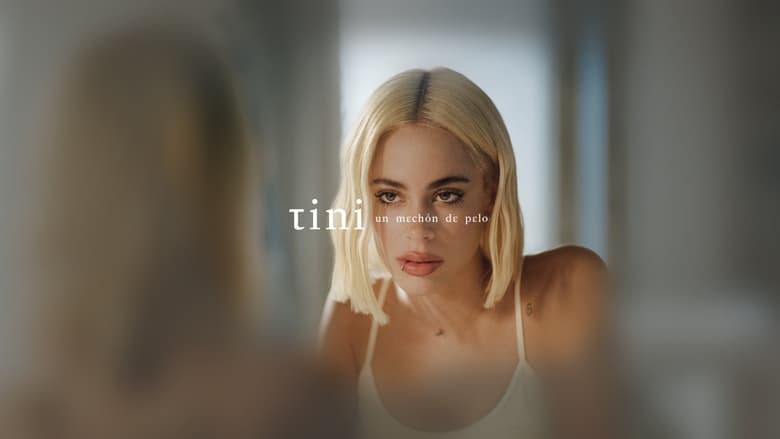 кадр из фильма TINI: Un mechón de pelo